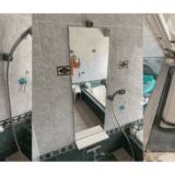 佐賀県鳥栖市の浴室鏡交換事例「ウロコ汚れがついたお風呂場の鏡を張り替えたい」