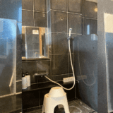 佐賀県武雄市の浴室鏡交換事例「水垢が取れないお風呂場の鏡を交換したい」